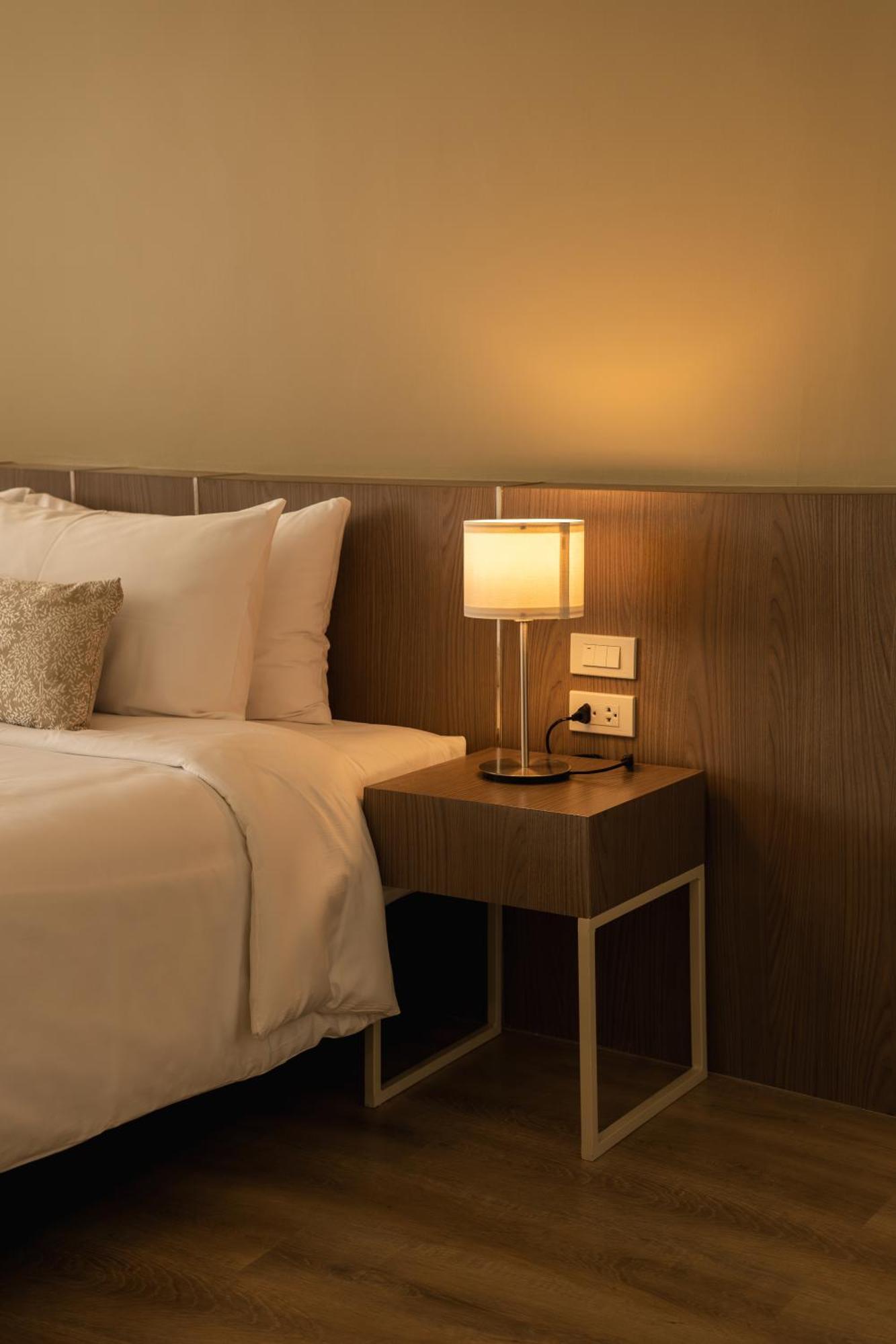 The Rise Suites Hotel, Chiang Mai - Sha Extra Plus Eksteriør bilde